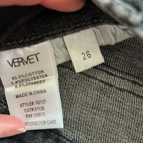 NWT - Vervet - Amber Mid-Rise Skinny Jeans - Picture 2 of 4